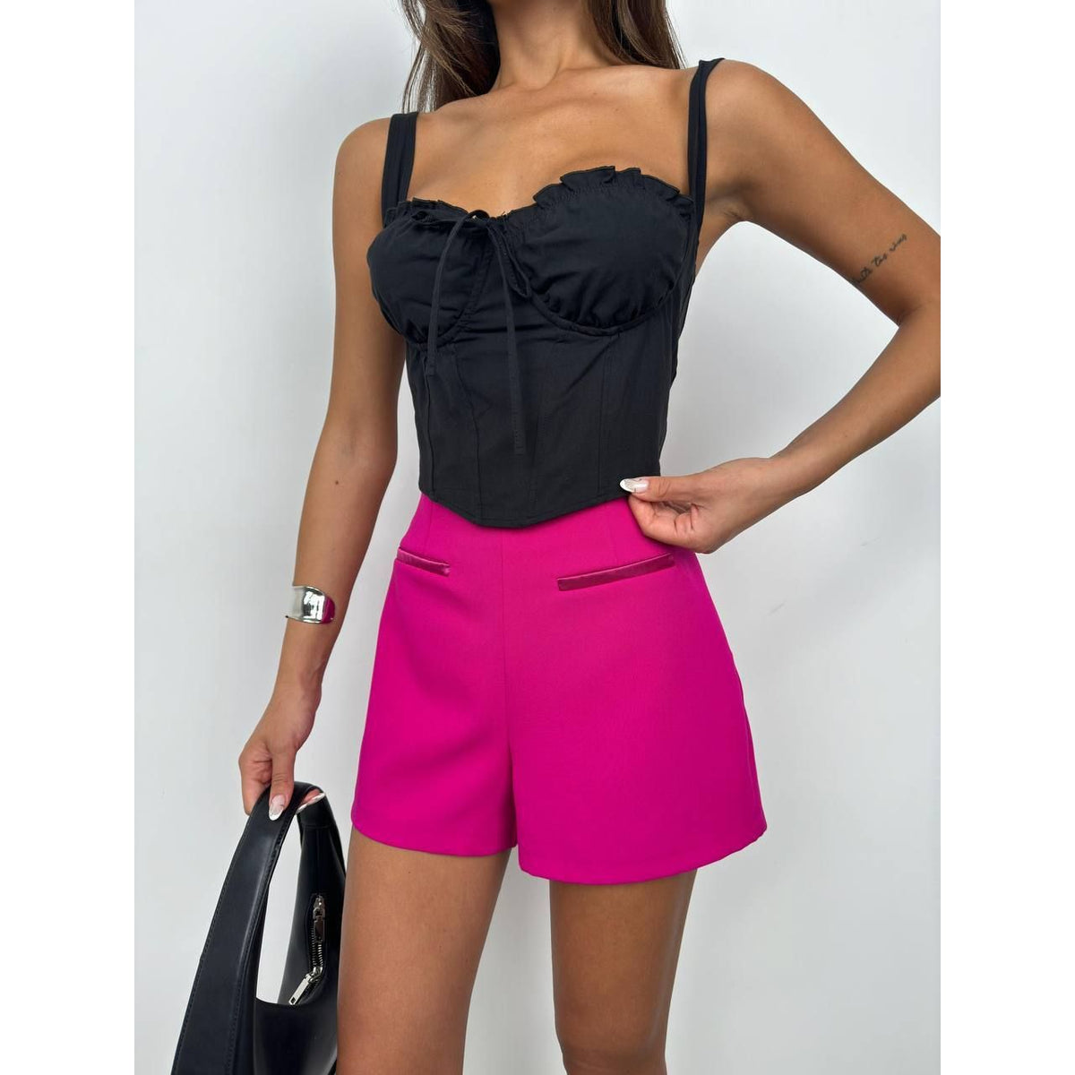 Womens Pocket Detailed Women's Shorts with 2 front pockets